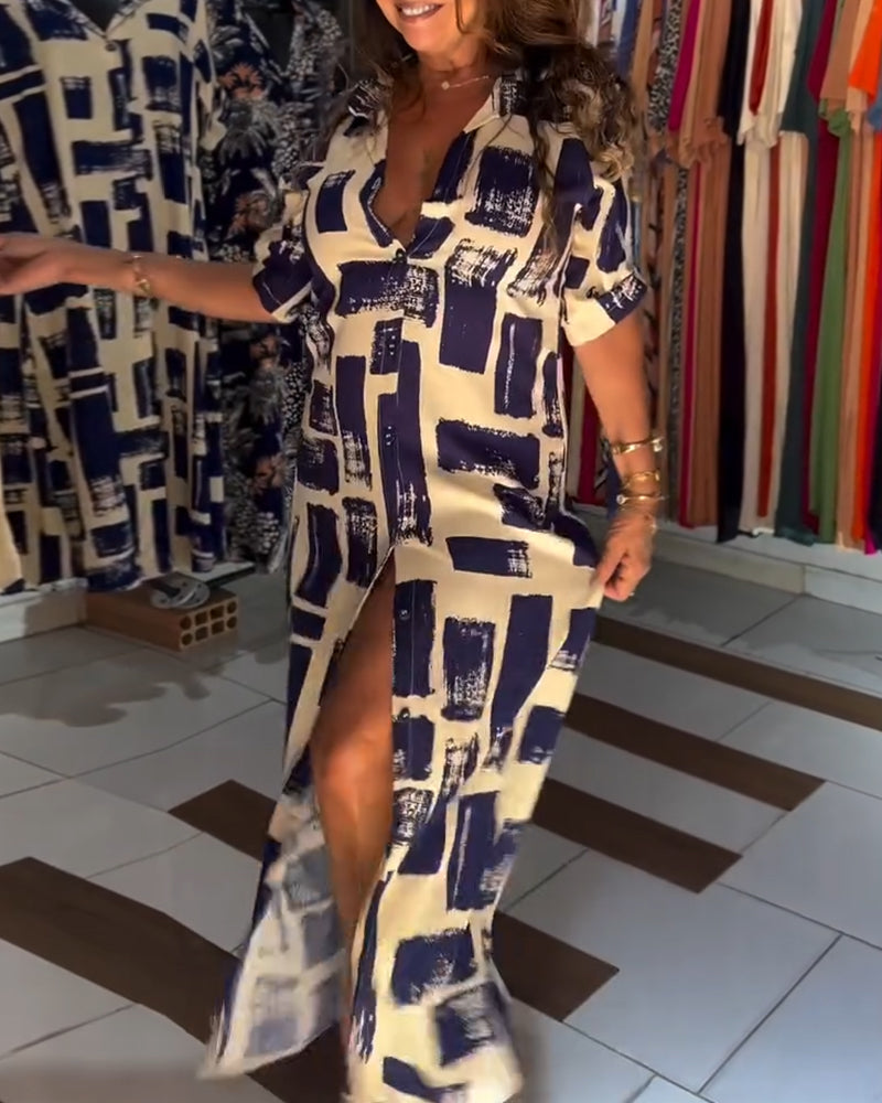 Abito a quadri con spacchi sul revers e blocchi di colore