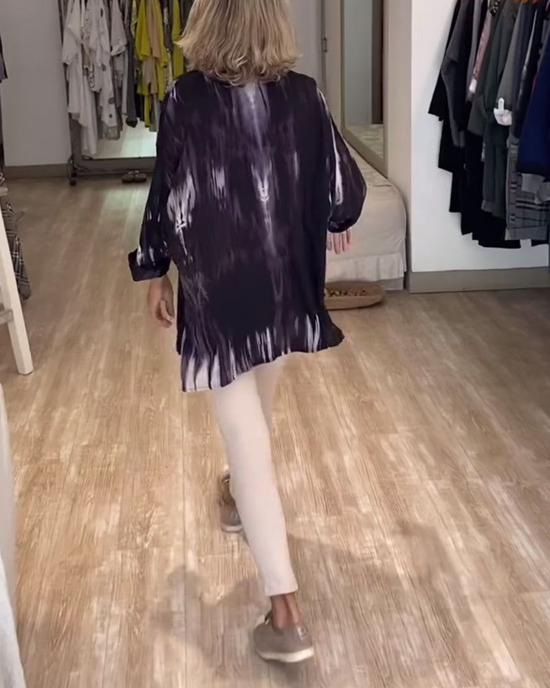 Camicetta stampata vintage con scollo a V