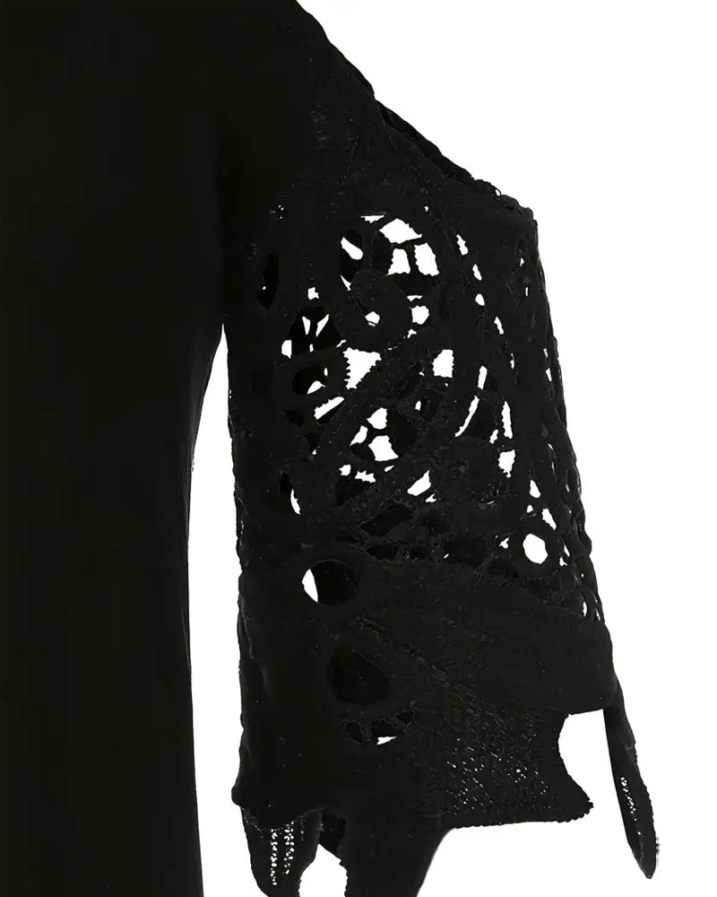 Abito con pannello in pizzo e spalle scoperte