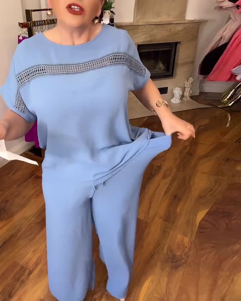 Lässiges Set mit Rüschenärmeln und Rundhalsausschnitt