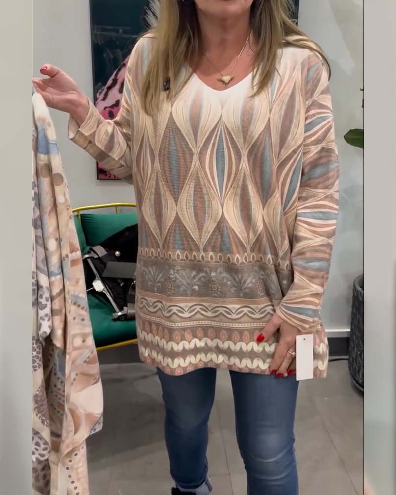 Geometric Diamond Print Long-Sleeved V-Neck Top