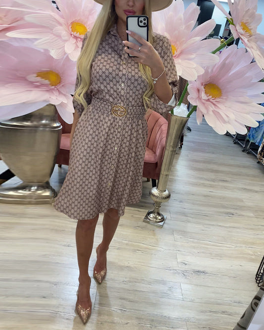 Abito camicia con risvolto a rombi