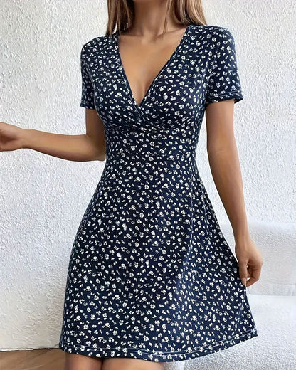 Abito casual floreale con scollo a V