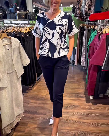 V-Neck Printed Short-Sleeved Casual T-Shirt