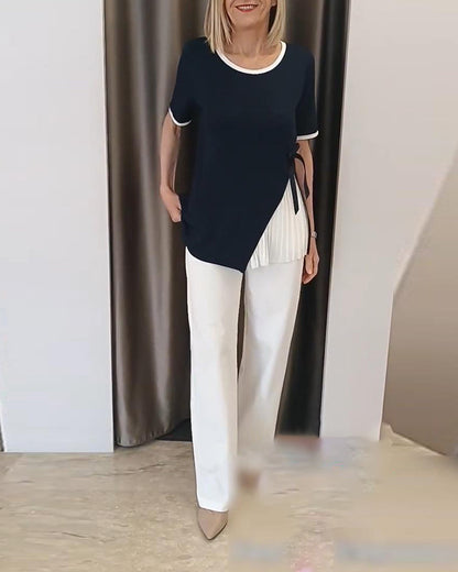 Crew Neck Contrast Pleated Blouse