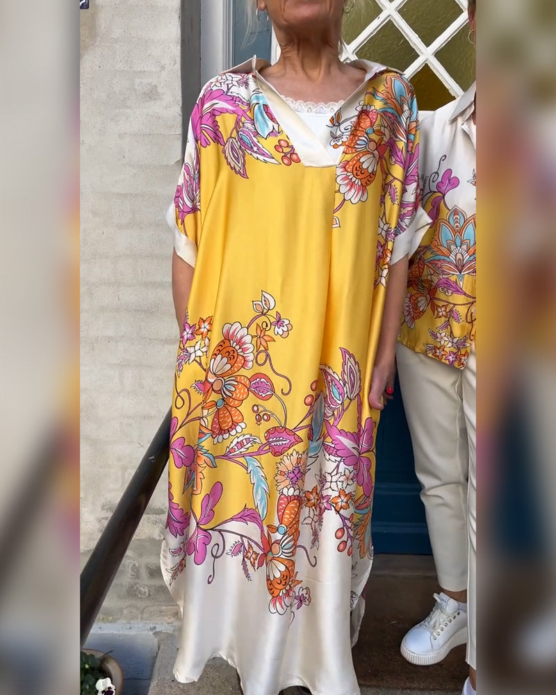 Lockeres Kleid mit Revers-Print