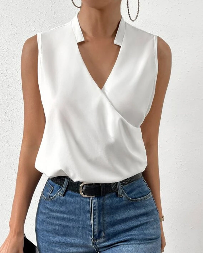Plain v-neck sleeveless top