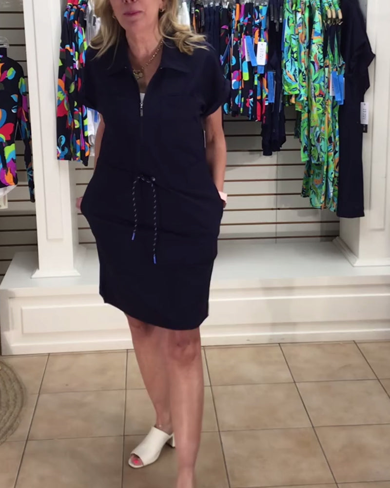 Abito polo sportivo con coulisse e mezza zip