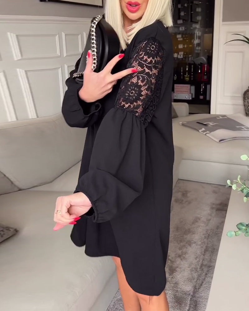 Elegant V-neck lace hollow long sleeve dress