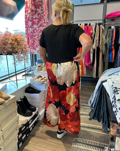 V-Neck Floral Print Contrast Maxi Dress