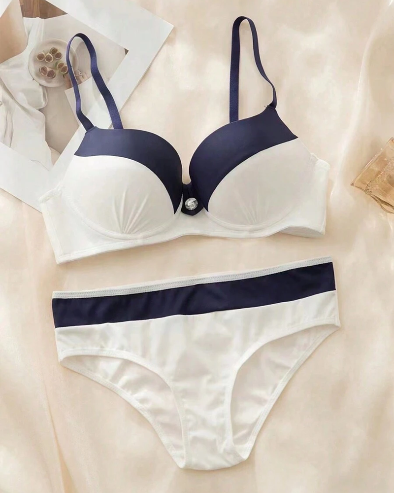 Modischer, sexy zweiteiliger Bikini mit Kontrastfarbe