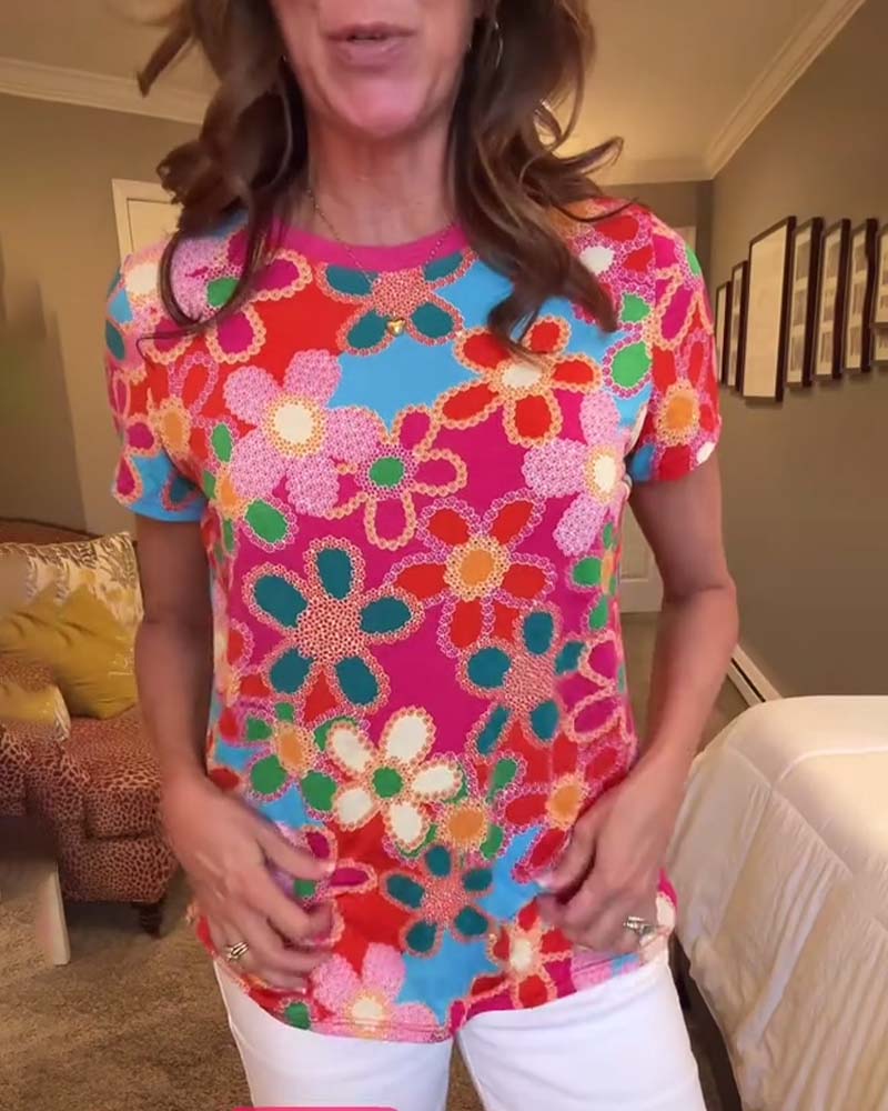 Slim Fit T-Shirt mit kurzen Ärmeln und Print