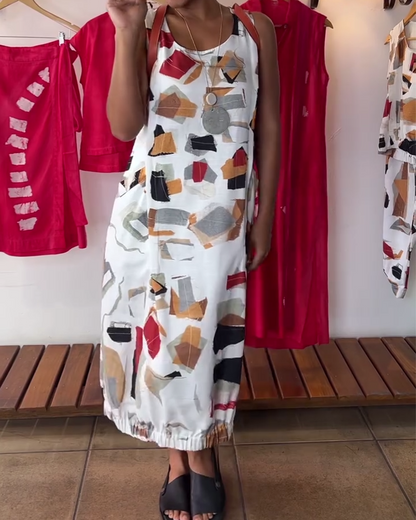 Abito casual stampato con scollo tondo senza maniche