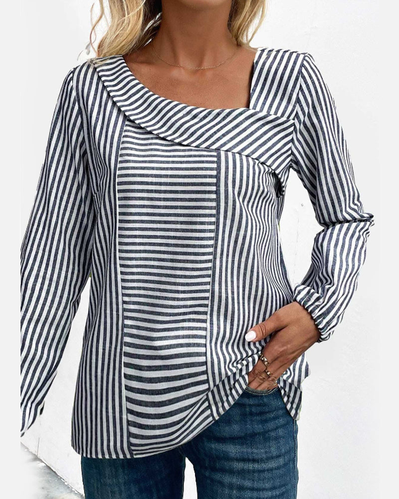 Blusa a righe con scollo obliquo