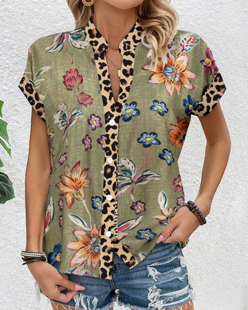 Bluse mit Stehkragen und Leopardenmuster