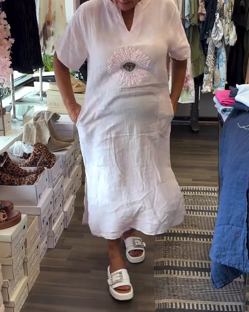 Kleid mit Stehkragen und Schlitz