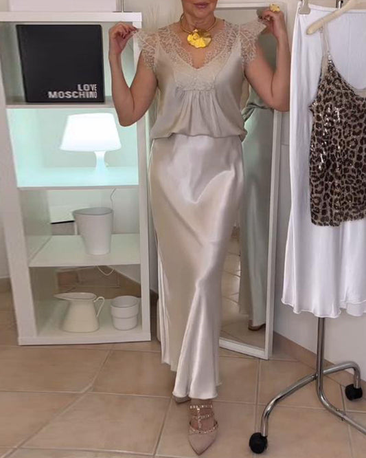 Ärmelloses Tanktop aus Spitzensatin