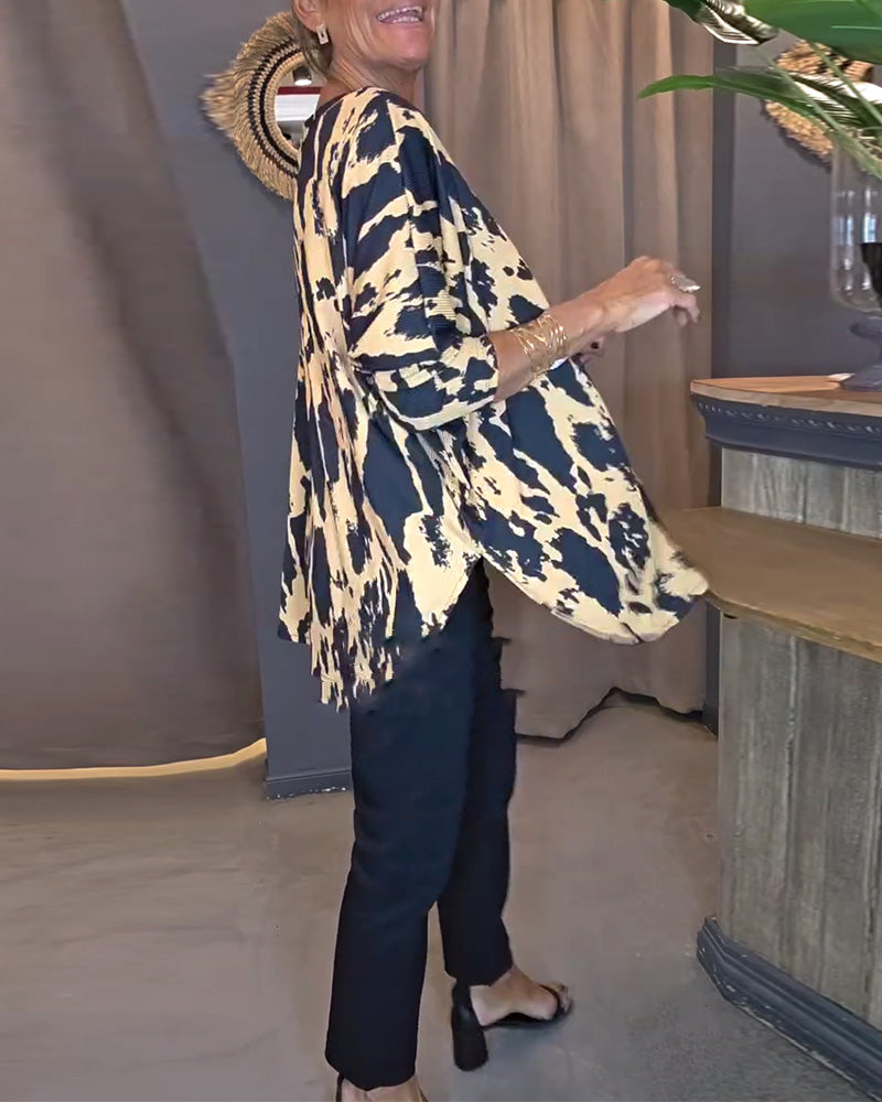 Bedruckte Bluse mit Schlitz und Rundhalsausschnitt