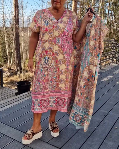 V-Neck Short-Sleeved Printed Shift Dress