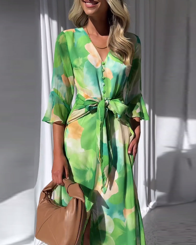 Elegant printed dress with bell sleeves and button slit casual dresses spring summer vacation dresses