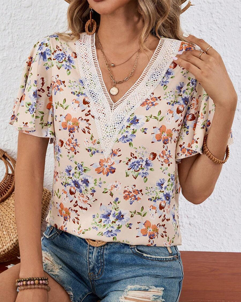 Floral Print Short-Sleeved V-Neck T-Shirt