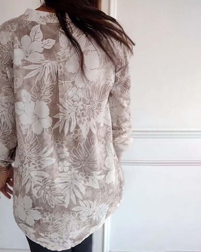 Patchwork-Top mit Pailletten und Blättermuster