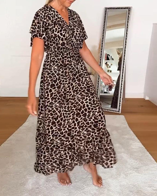 V-neck leopard print short-sleeved dress