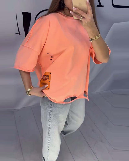 Modisches zerrissenes Kurzarm-T-Shirt