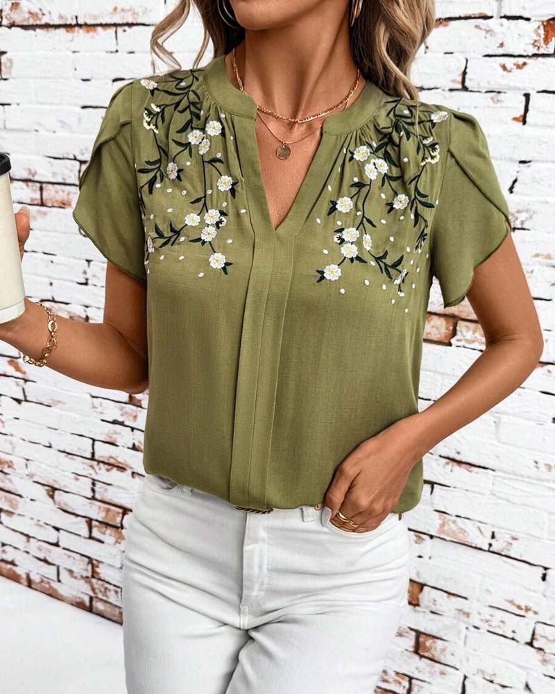 Petal Sleeve V-Neck Print Blouse