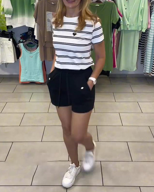 Set di pantaloncini casual a righe a maniche corte