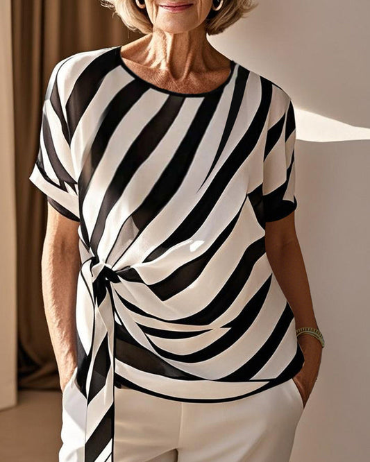 Gestreifte Bluse mit Krawattenmotiv