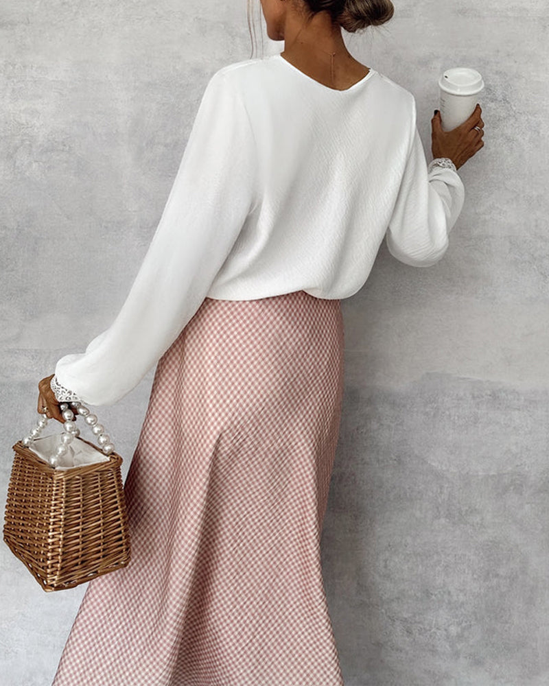 V-Neck Lace Long-Sleeved Blouse