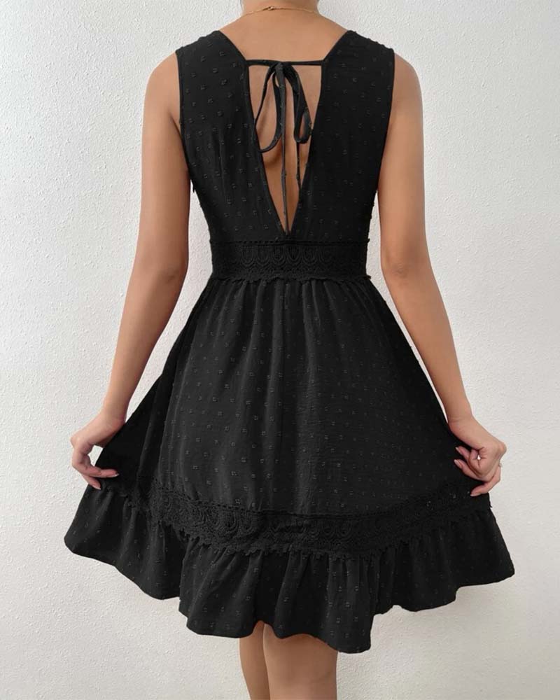 Solid Color Lace Backless Dress