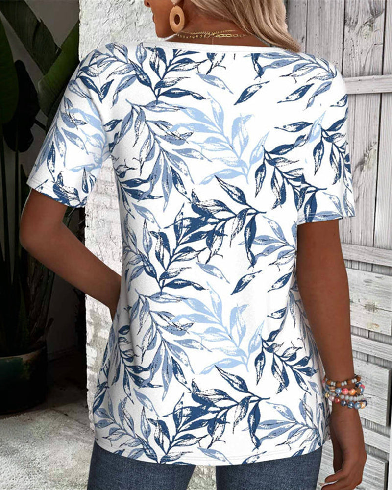V-Neck Short-Sleeved Bamboo Leaf Print T-Shirt