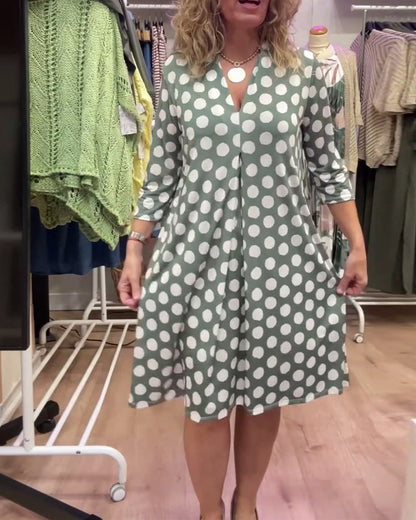 Abito casual a pois con scollo a V
