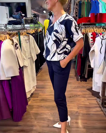 V-Neck Printed Short-Sleeved Casual T-Shirt