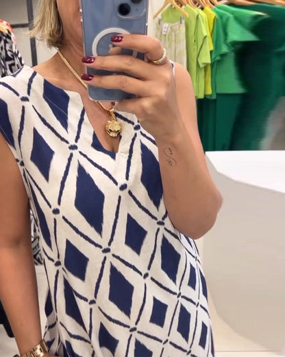 Sleeveless Diamond Slit Dress