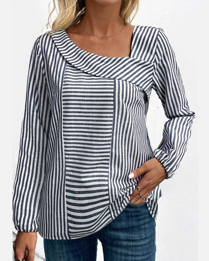 Blusa a righe con scollo obliquo
