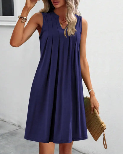 Solid Color Sleeveless Pleated Dress